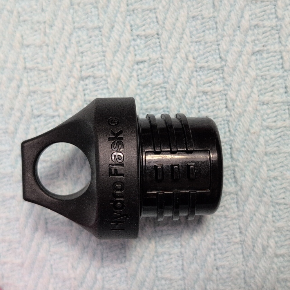 Hydro Flask Magenta Bottle with Black Lid - Picture 5 of 7